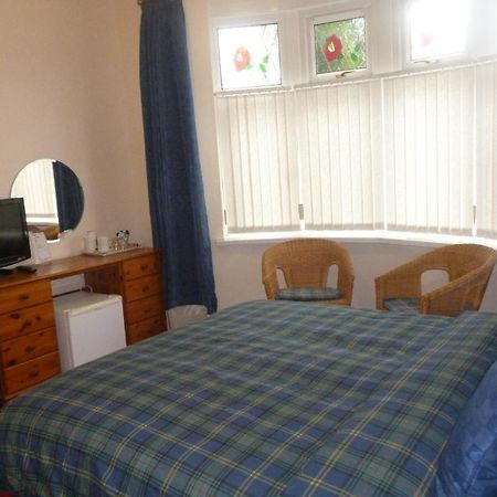 The New Inn Guest House Bridgend  Room photo