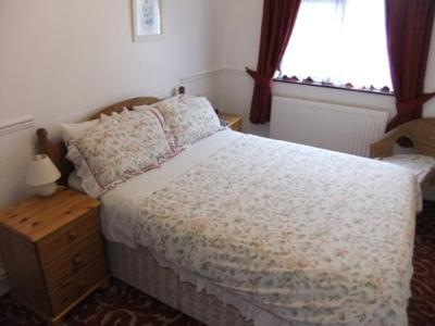 The New Inn Guest House Bridgend  Room photo