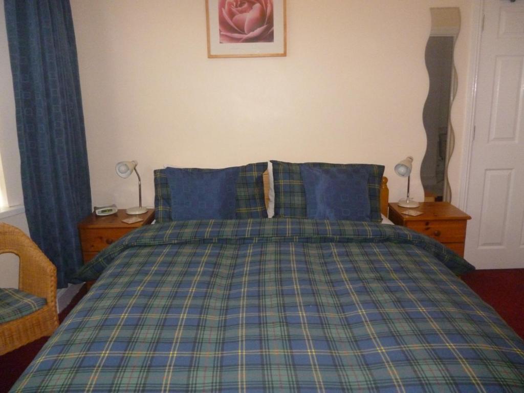 The New Inn Guest House Bridgend  Room photo