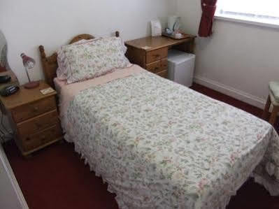 The New Inn Guest House Bridgend  Exterior photo