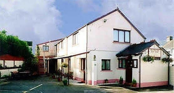 The New Inn Guest House Bridgend  Exterior photo